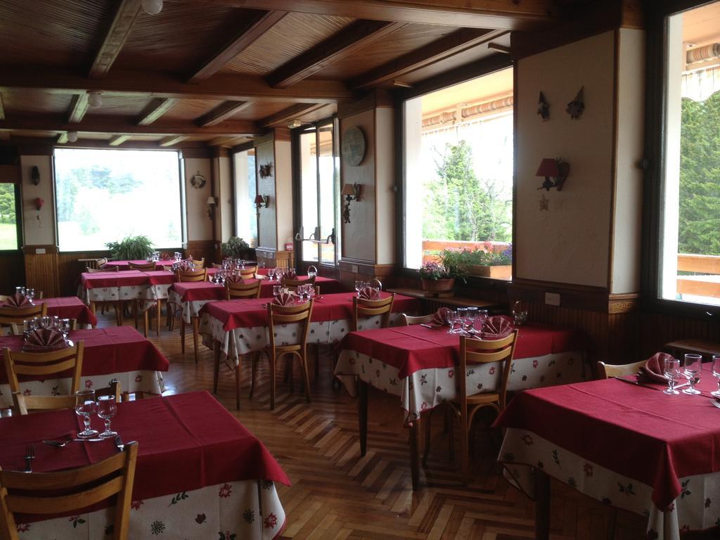 Hotel Notre Dame Des Neiges La Feclaz Bagian luar foto